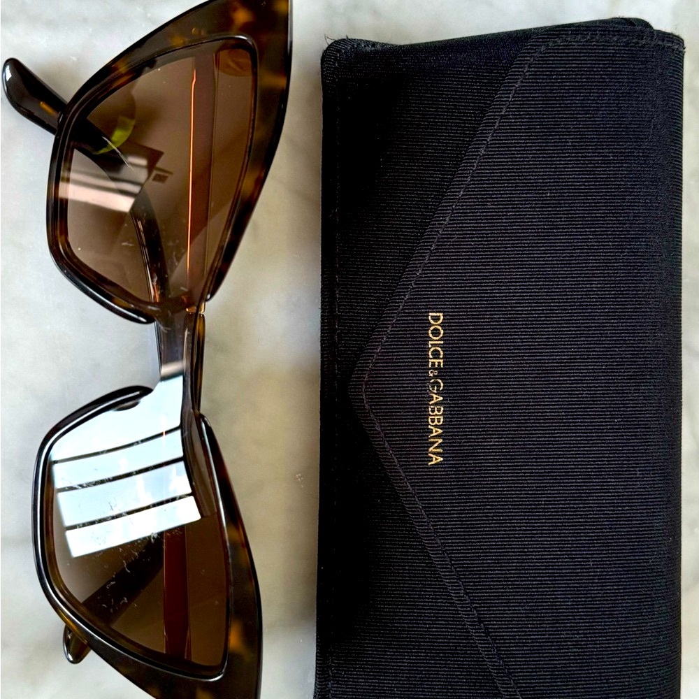 DOLCE&GABBANA GLASSES 🥂